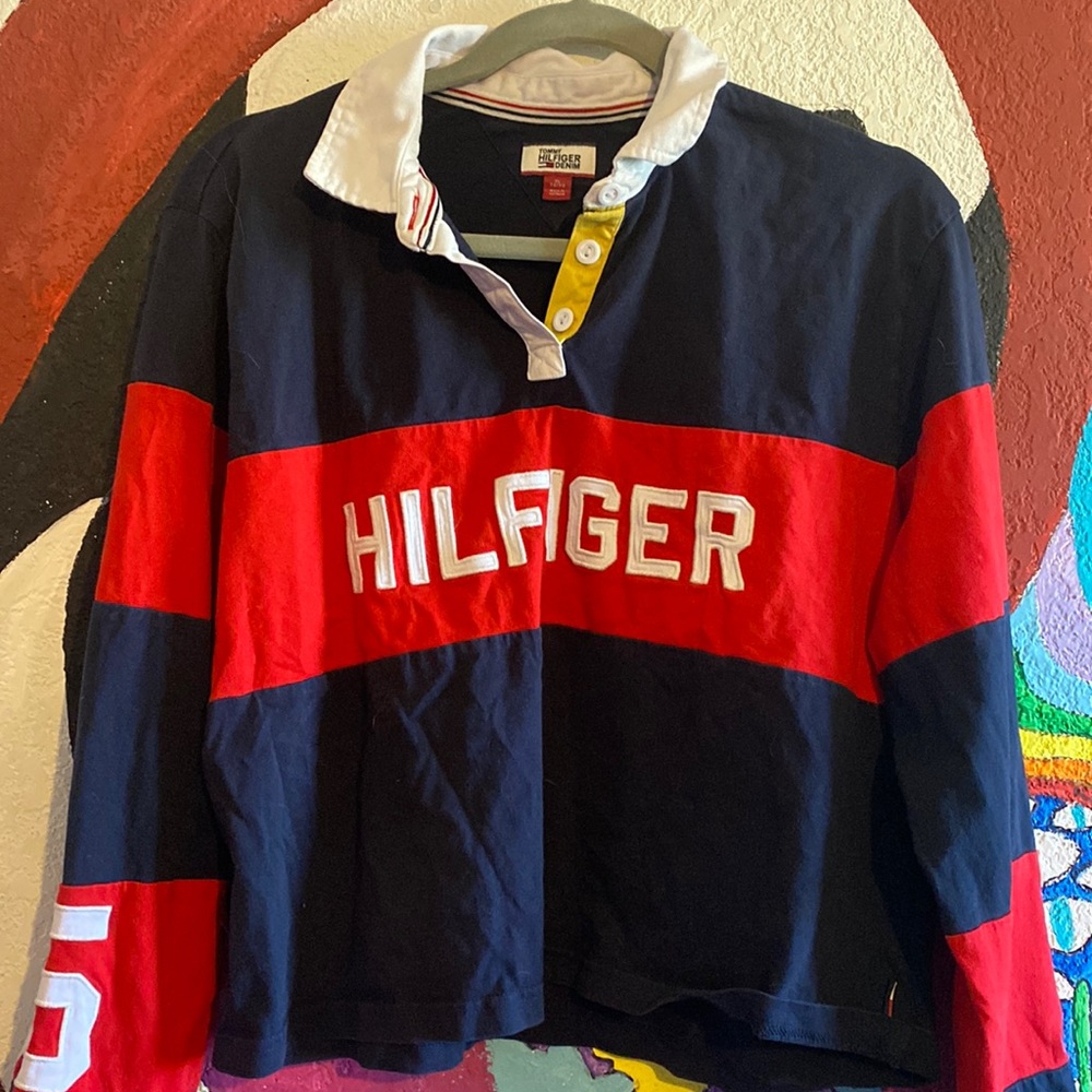 Tommy Hilfiger long sleeve crop top